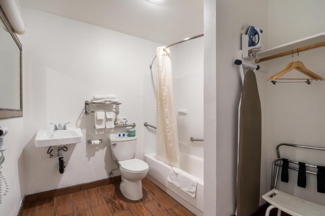 Rodeway Inn&Suites Hwy 217&26 W Portland Zewnętrze zdjęcie